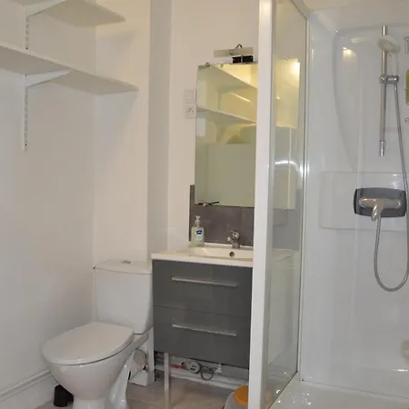 Lumineux Proche Centre Appartement *